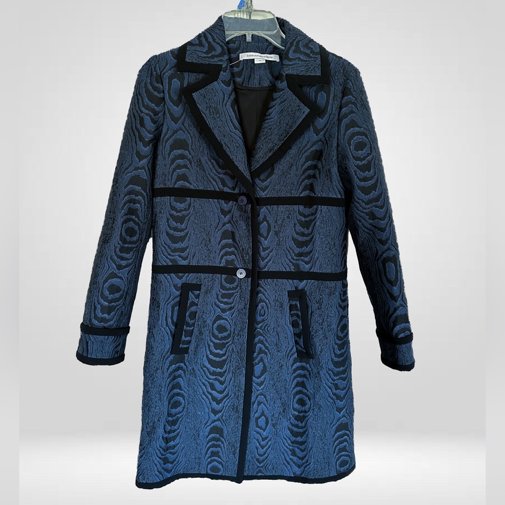 Vintage Diane Von Furstenberg Black and Blue Patterned Trench Coat